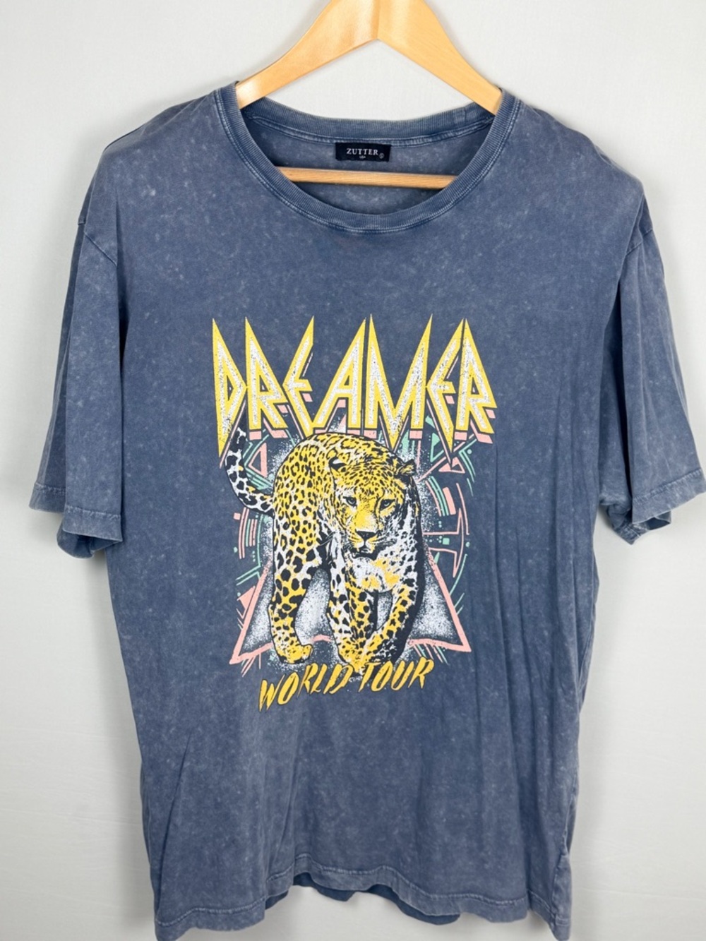 Zutter Dreamer World Tour Oversized Graphic Tee Leopard Acid Wash Blue Unisex S